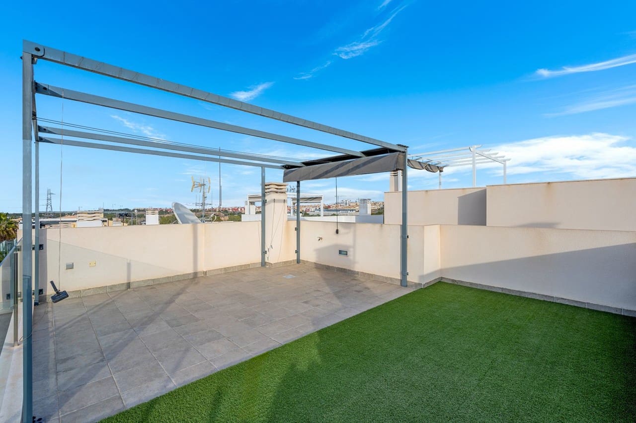 3 chambre Villa/Maison à vendre à Orihuela Costa avec piscine - 379 900 € (Ref: 9461066)