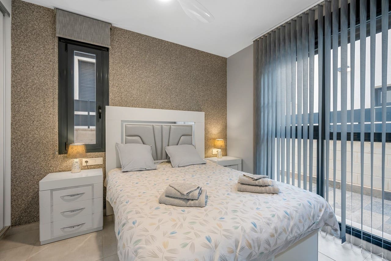 3 chambre Villa/Maison à vendre à Orihuela Costa avec piscine - 379 900 € (Ref: 9461066)