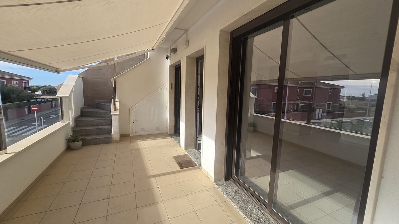 2 bedroom Penthouse for sale in Pilar de la Horadada - € 262,500 (Ref: 9465166)