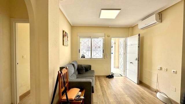 2 sypialnia Bungalow na sprzedaż w El Molino, Torrevieja z basenem - 194 900 € (Ref: 9468111)