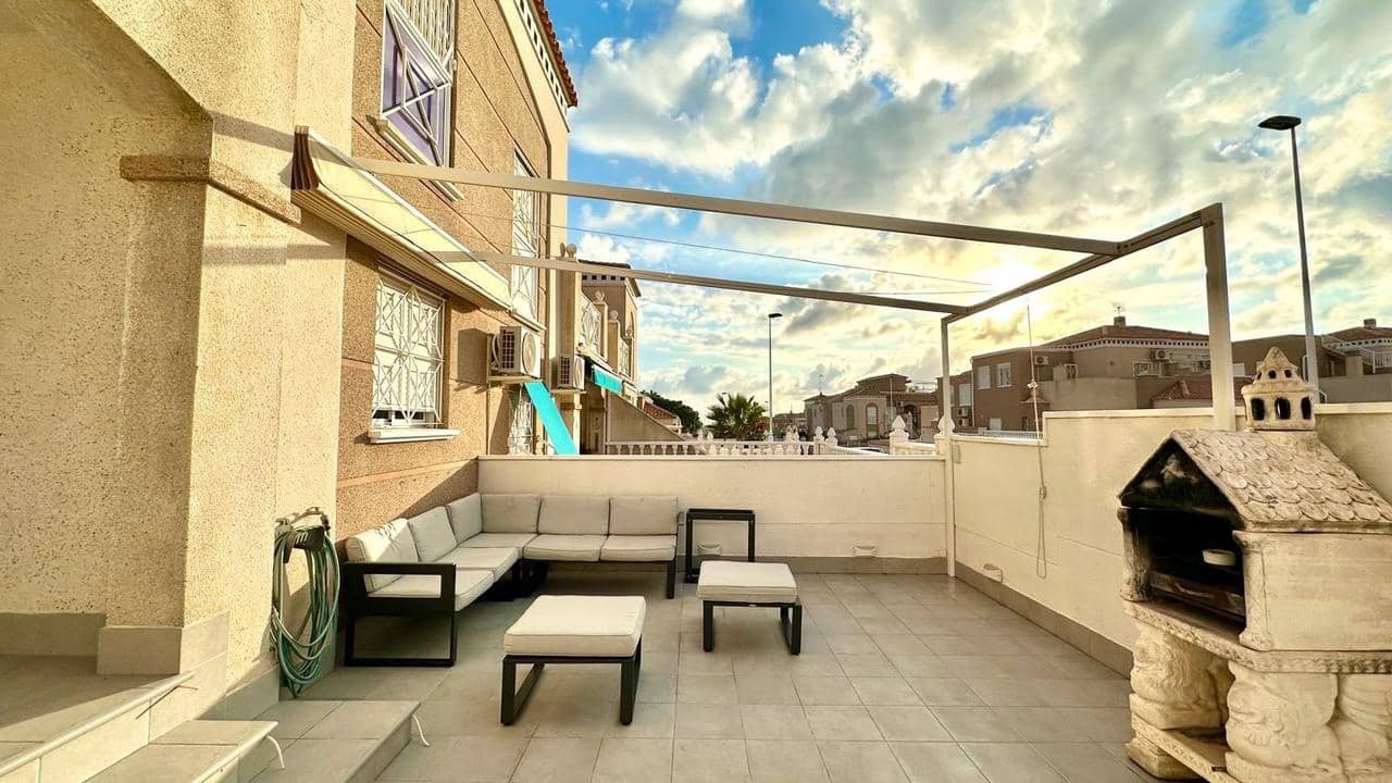 2 sypialnia Bungalow na sprzedaż w Torrevieja z basenem - 194 900 € (Ref: 9468111)