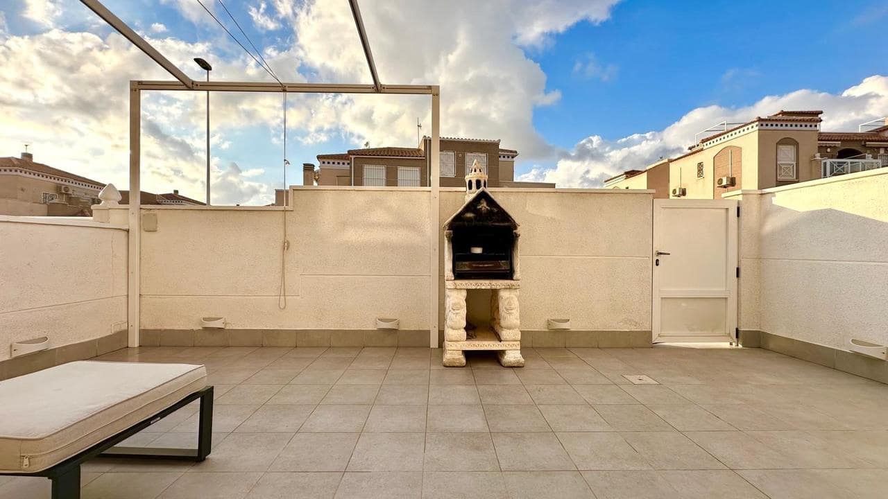 2 sypialnia Bungalow na sprzedaż w Torrevieja z basenem - 194 900 € (Ref: 9468111)