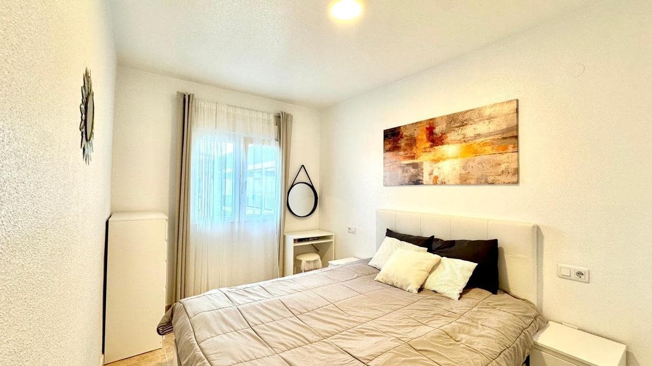 2 soveværelse Penthouse til salg i Torrevieja - € 149.900 (Ref: 9468112)