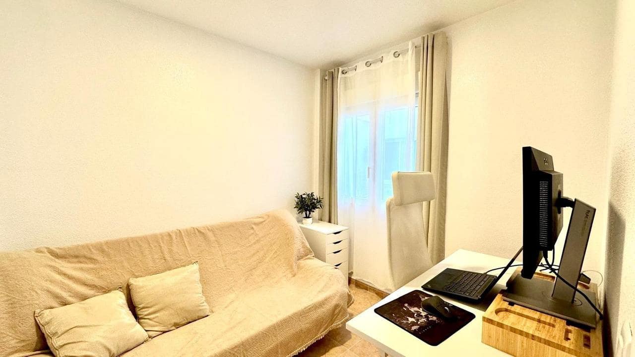 2 soveværelse Penthouse til salg i Torrevieja - € 149.900 (Ref: 9468112)