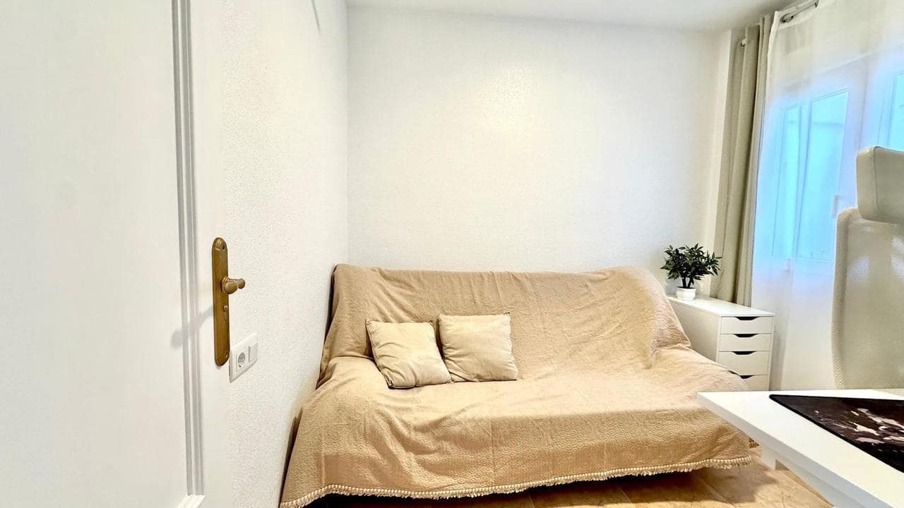 2 soveværelse Penthouse til salg i Torrevieja - € 149.900 (Ref: 9468112)