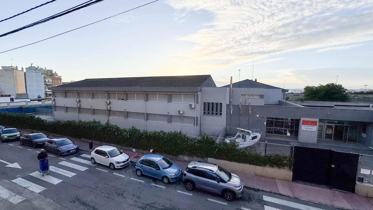 3 slaapkamer Appartement te koop in Torrevieja - € 150.000 (Ref: 9468113)