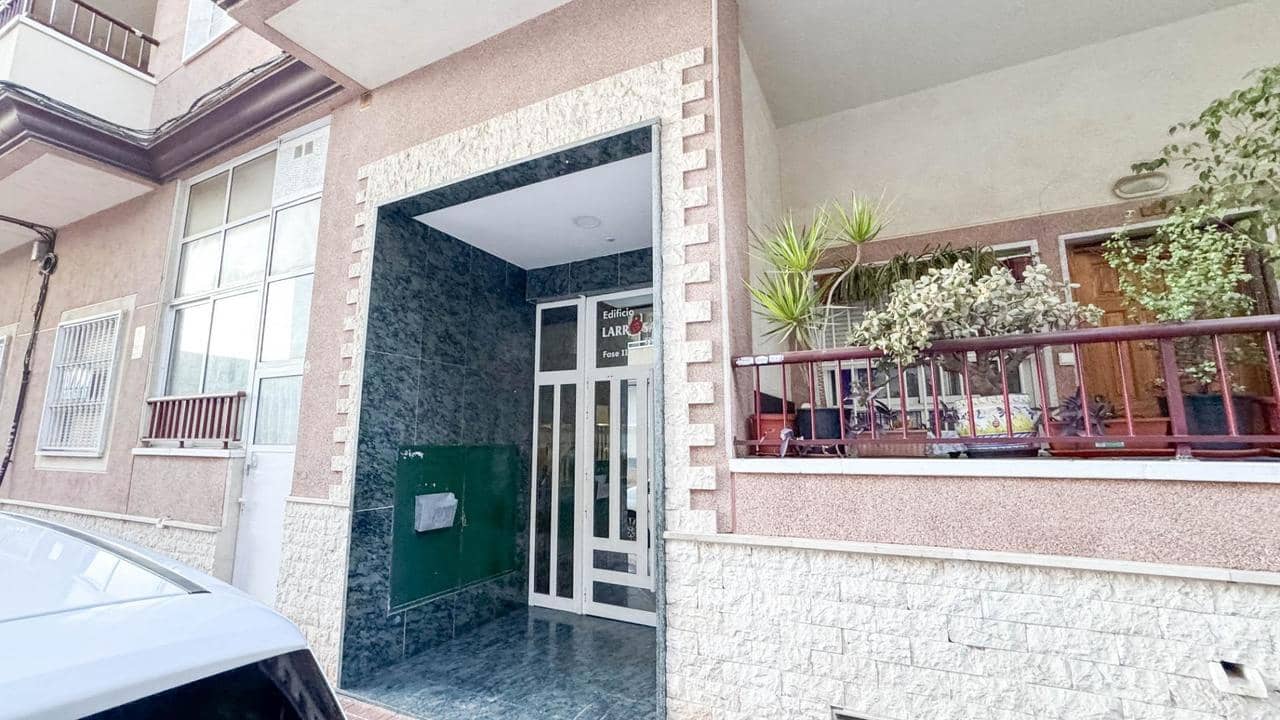 3 slaapkamer Appartement te koop in Torrevieja - € 150.000 (Ref: 9468113)