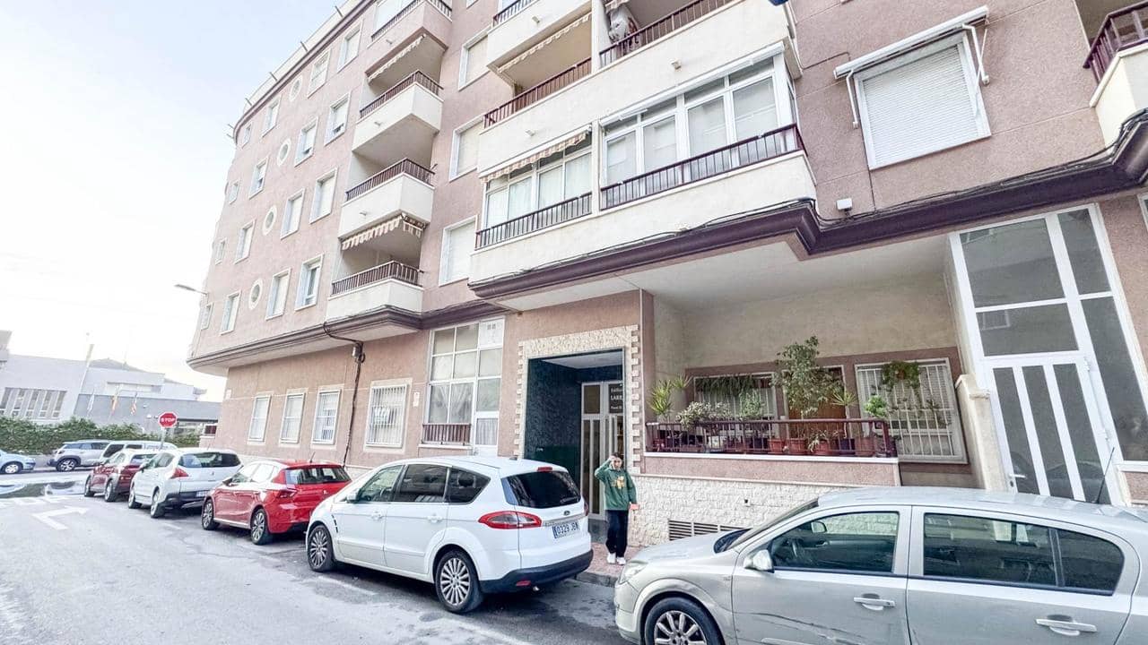 3 slaapkamer Appartement te koop in Torrevieja - € 150.000 (Ref: 9468113)