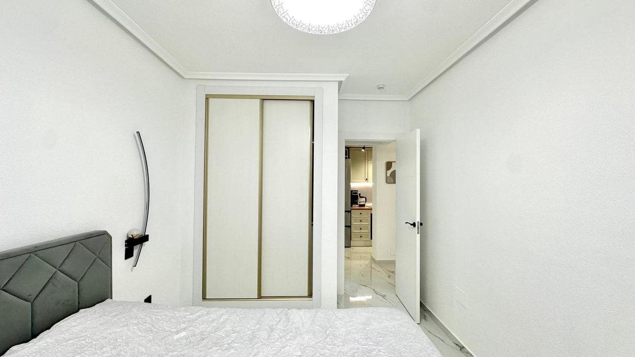 1 Zimmer Bungalow zu verkaufen in Orihuela Costa mit Pool - 170.000 € (Ref: 9468115)