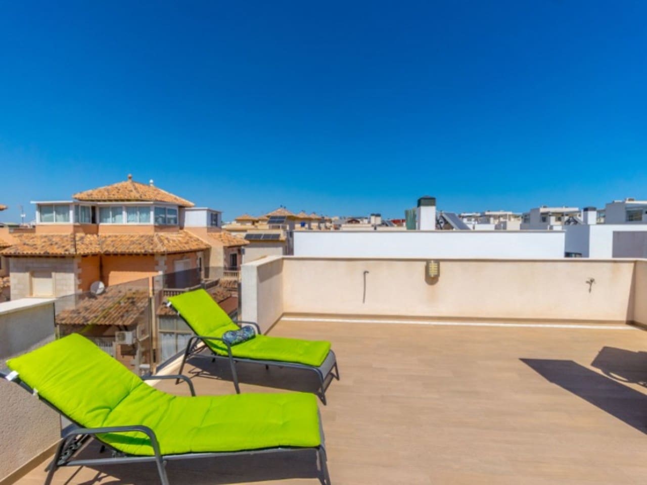 5 camera da letto Villa in vendita in Torrevieja - 439.000 € (Rif: 9468116)