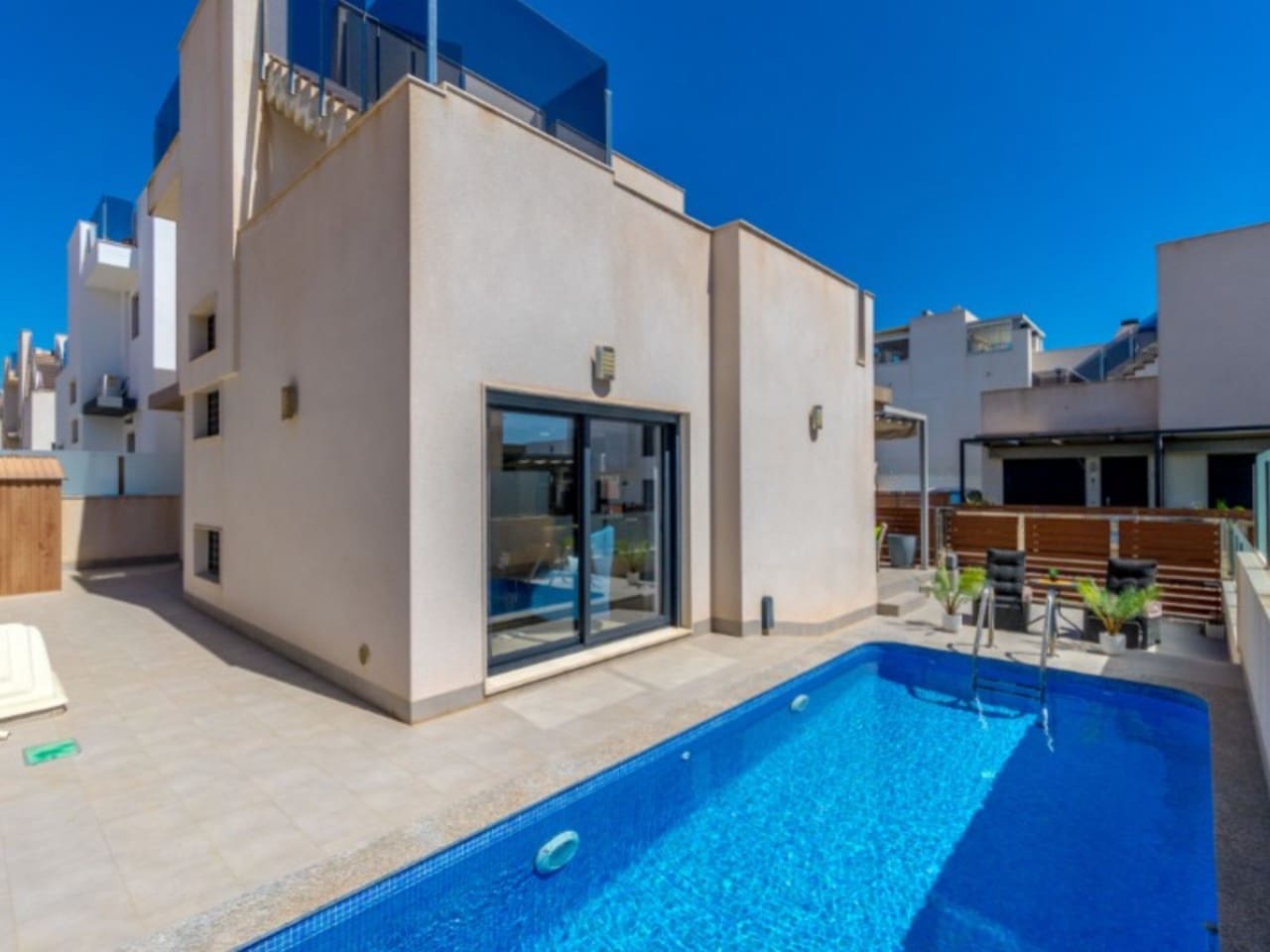 5 camera da letto Villa in vendita in Torrevieja - 439.000 € (Rif: 9468116)