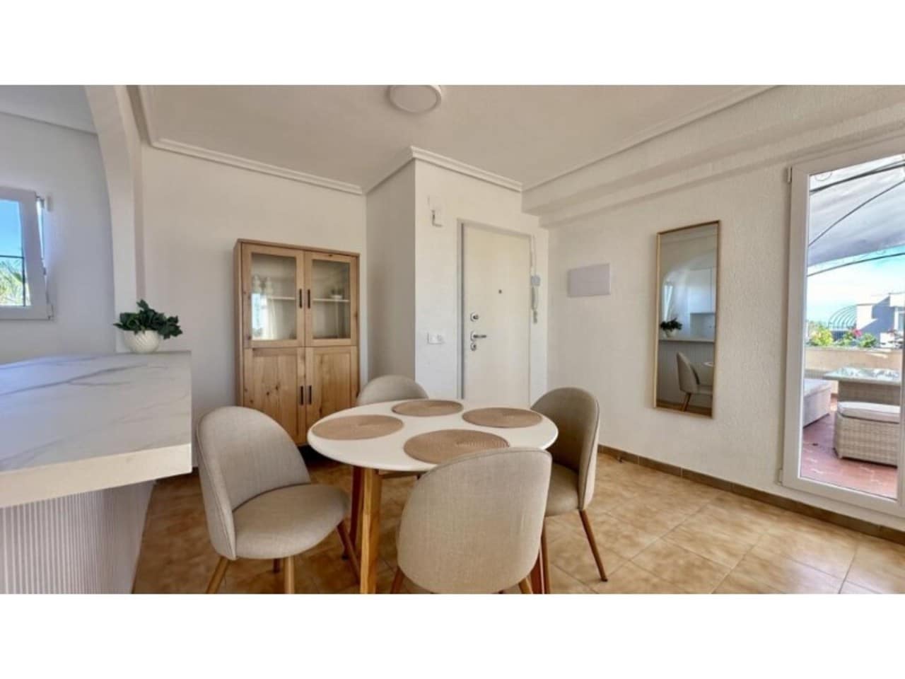 2 Zimmer Penthouse zu verkaufen in Torrevieja - 247.000 € (Ref: 9468122)