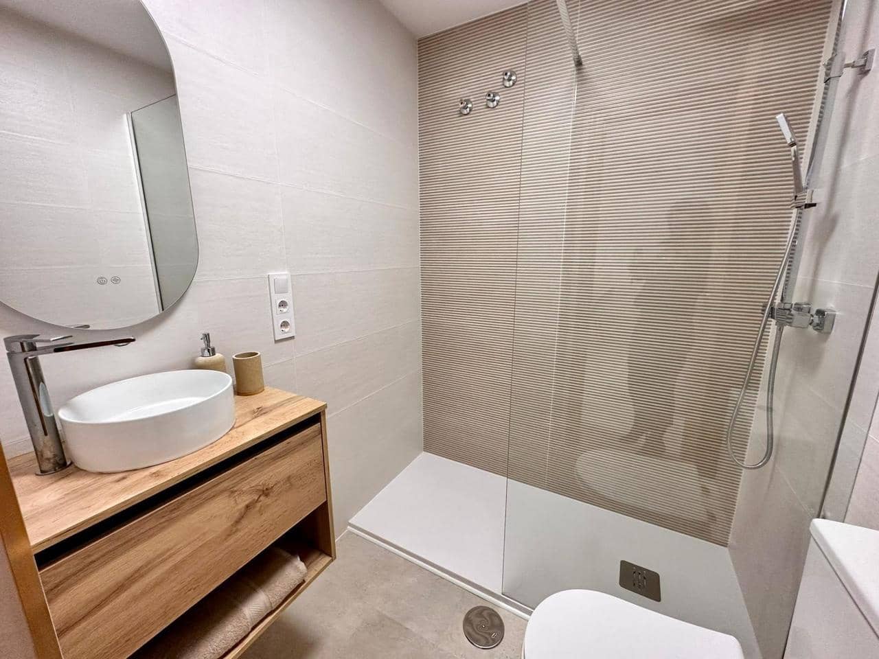 2 quarto Apartamento para venda em Torrevieja com piscina - 169 900 € (Ref: 9470295)