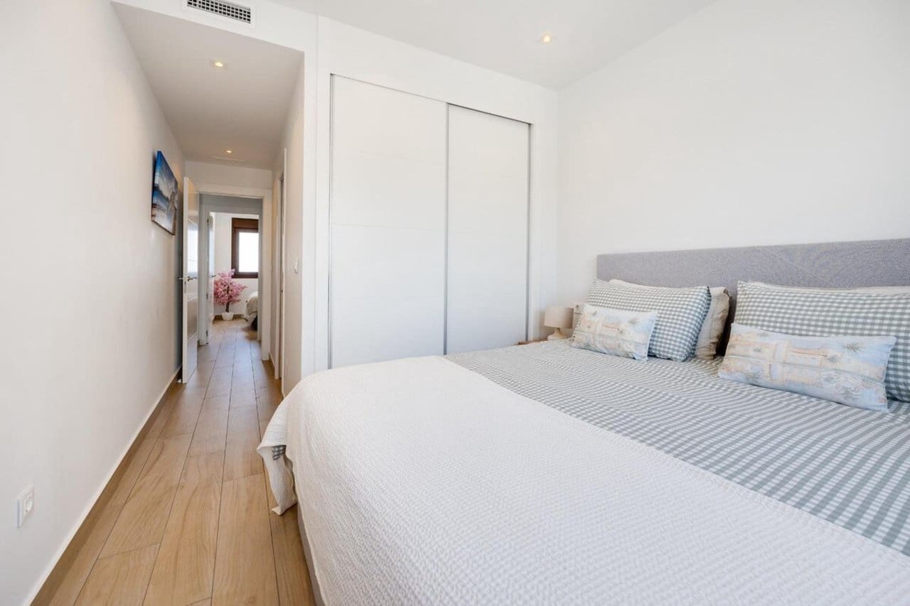 2 quarto Penthouse para venda em Los Balcones com piscina garagem - 289 500 € (Ref: 9470883)