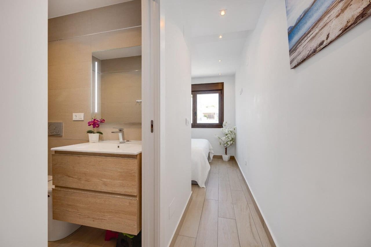 2 quarto Penthouse para venda em Los Balcones com piscina garagem - 289 500 € (Ref: 9470883)