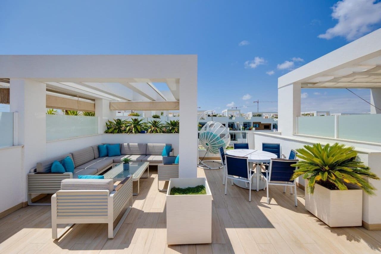 2 quarto Penthouse para venda em Los Balcones com piscina garagem - 289 500 € (Ref: 9470883)