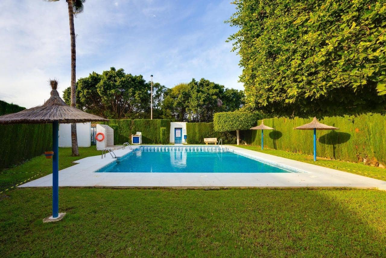 Bungalow de 3 habitaciones en Torrevieja en venta con piscina - 144.969 € (Ref: 9470886)