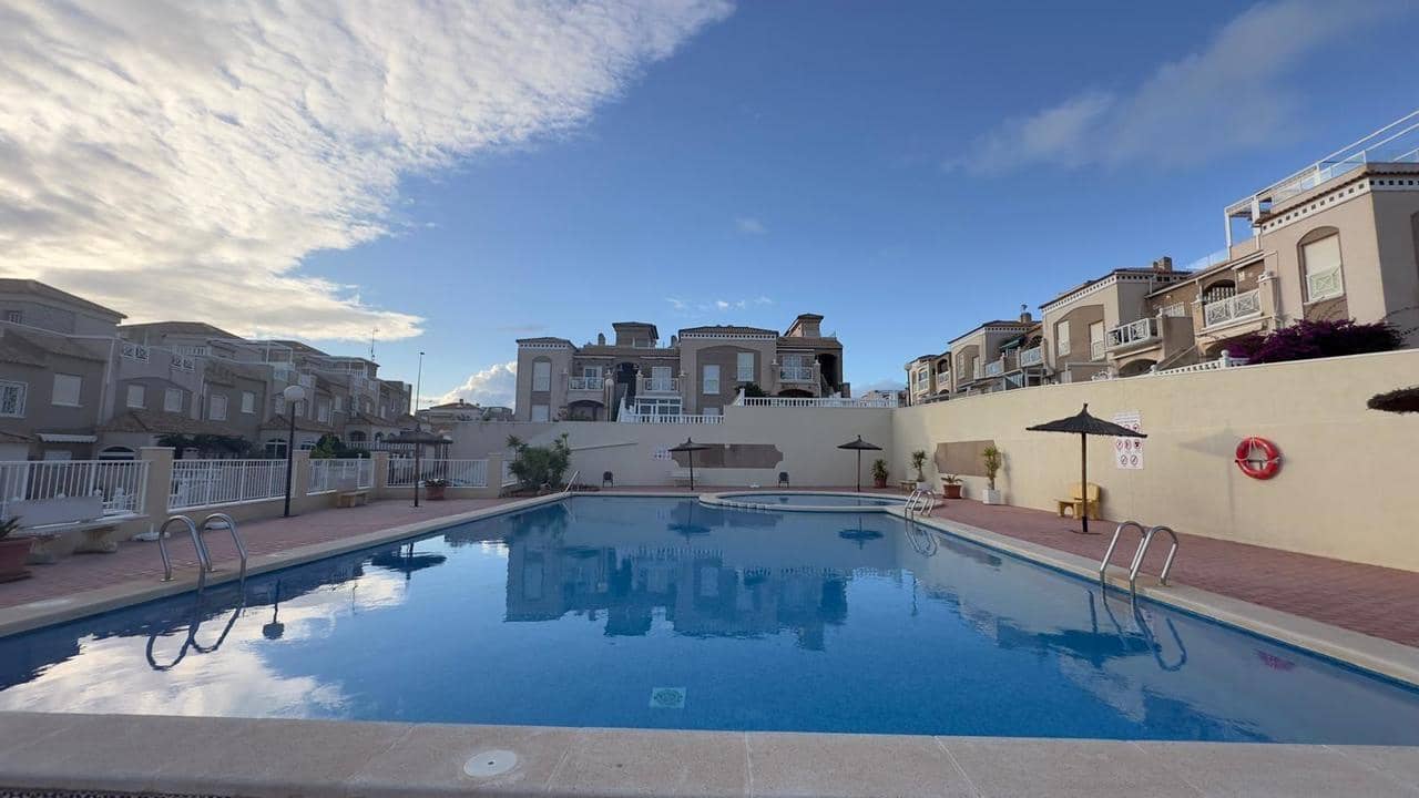 2 Zimmer Bungalow zu verkaufen in Torrevieja mit Pool - 199.900 € (Ref: 9471138)