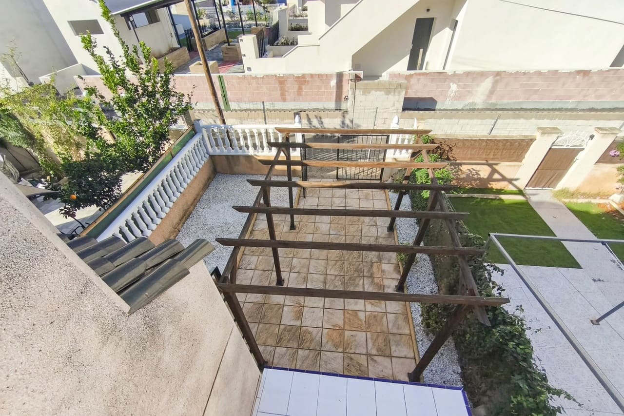 3 soveværelse Bungalow til salg i Torrevieja med swimmingpool - € 149.000 (Ref: 9472220)