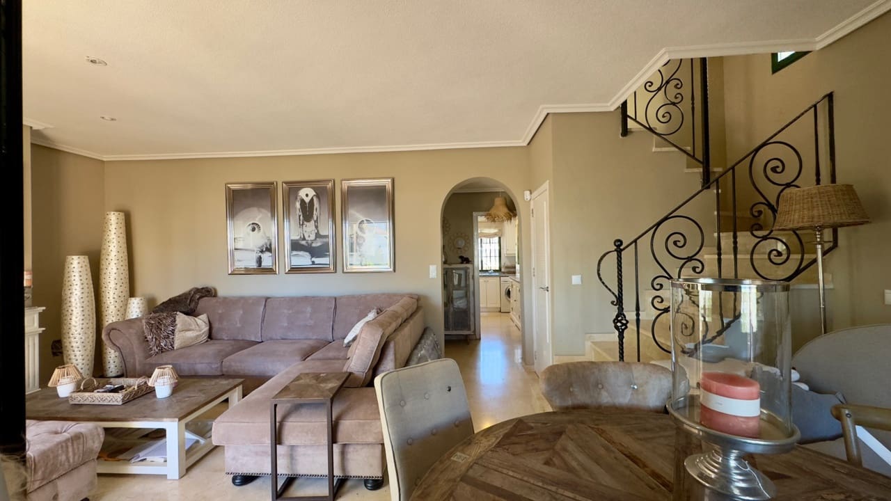 3 sovrum Villa till salu i Orihuela Costa - 424 000 € (Ref: 9472221)