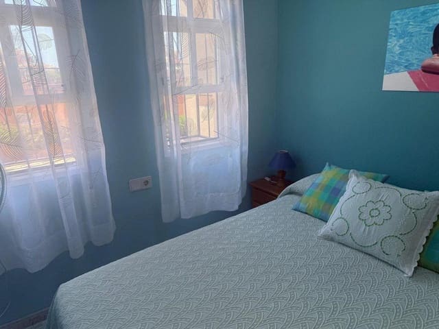 Bungalow de 3 habitaciones en Dehesa de Campoamor, Orihuela en venta con piscina - 149.900 € (Ref: 9475521)