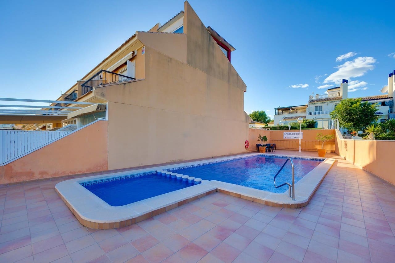 4 Zimmer Villa zu verkaufen in Orihuela Costa - 225.000 € (Ref: 9475899)