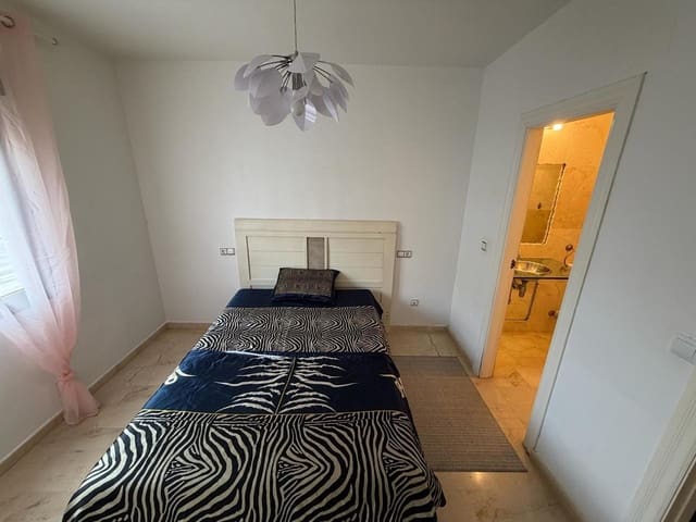 Apartamento de 2 habitaciones en Dehesa de Campoamor, Orihuela en venta con piscina - 159.900 € (Ref: 9475903)