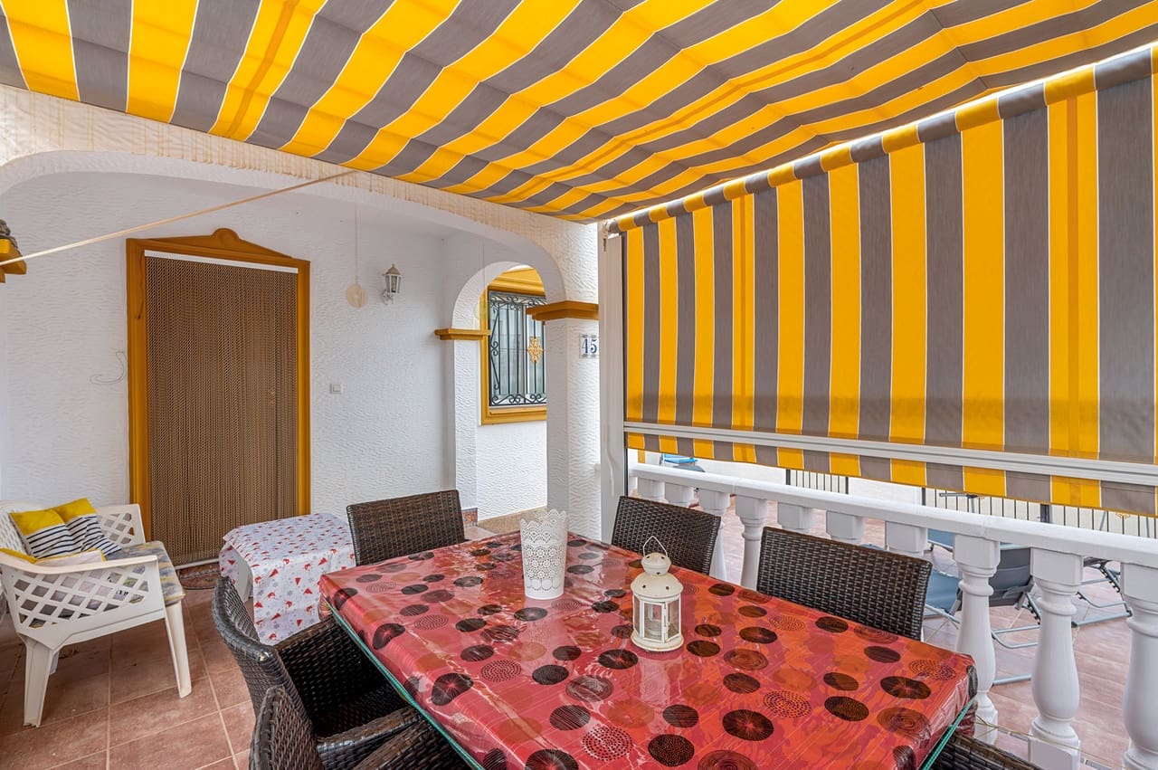 3 bedroom Townhouse for sale in Los Montesinos with pool garage - € 169,000 (Ref: 9478545)