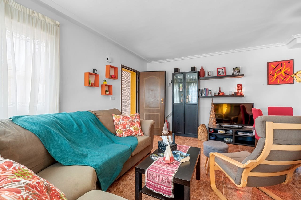 3 bedroom Townhouse for sale in Los Montesinos with pool garage - € 169,000 (Ref: 9478545)