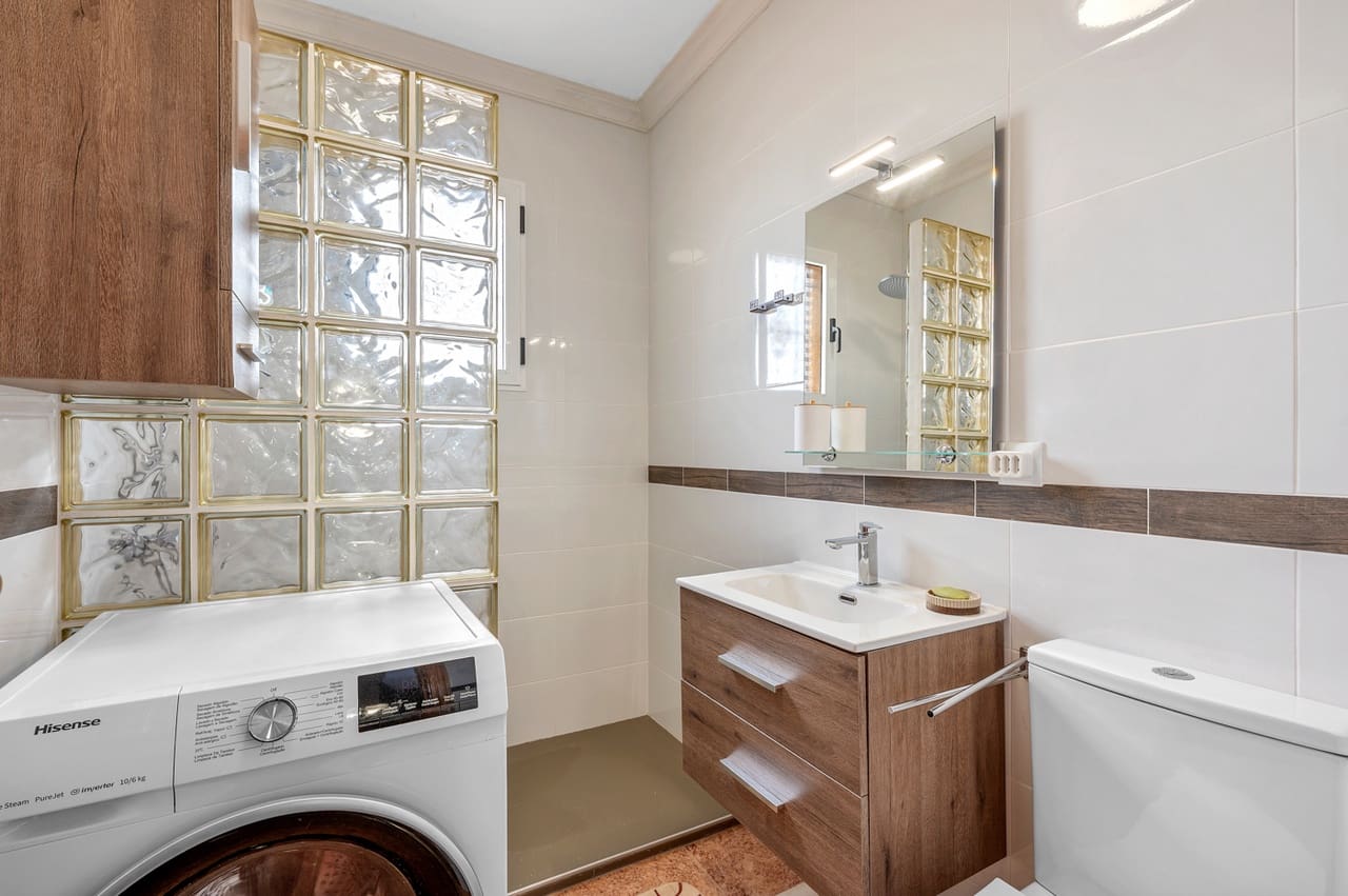 3 bedroom Townhouse for sale in Los Montesinos with pool garage - € 169,000 (Ref: 9478545)