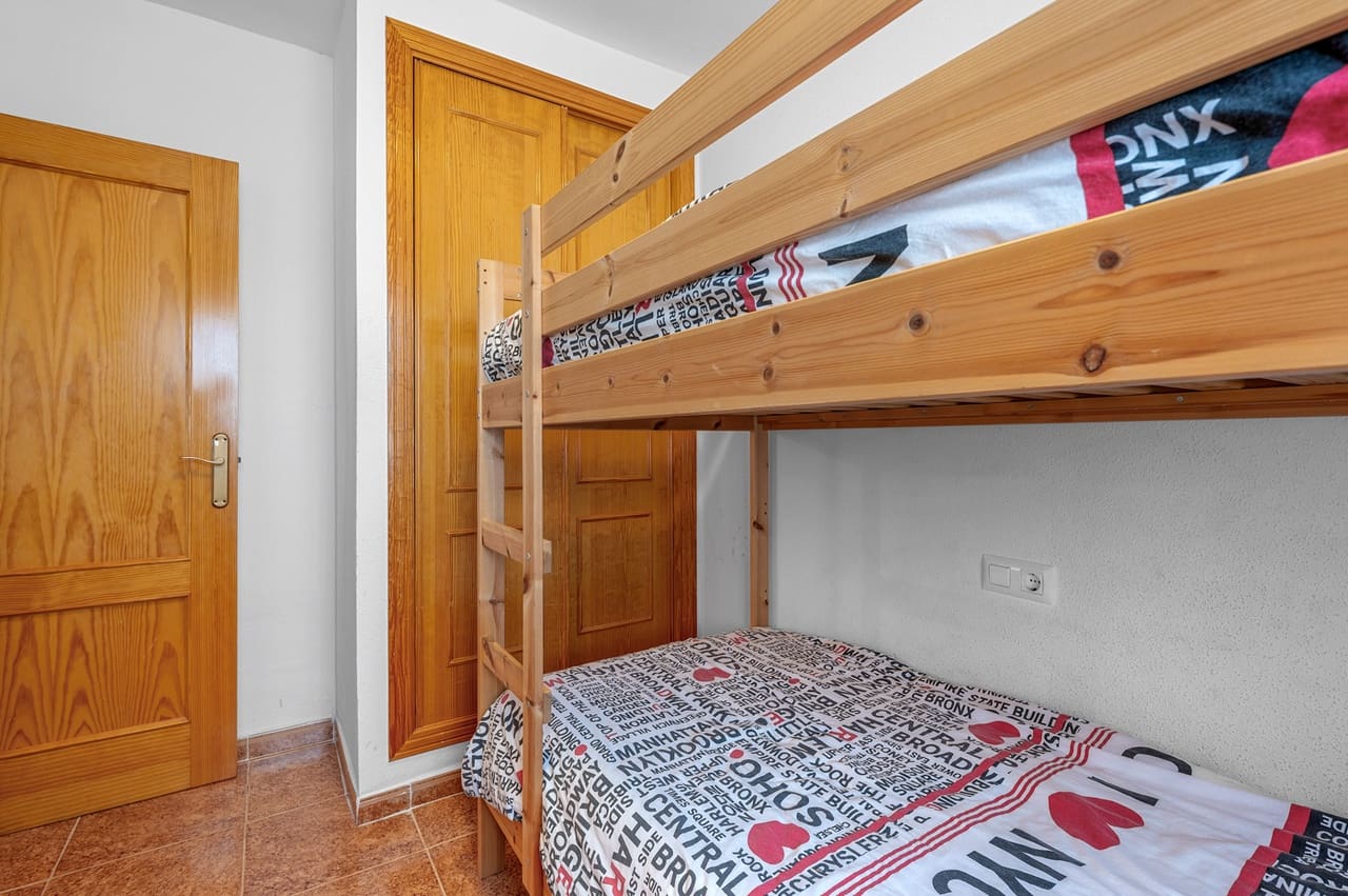 3 bedroom Townhouse for sale in Los Montesinos with pool garage - € 169,000 (Ref: 9478545)