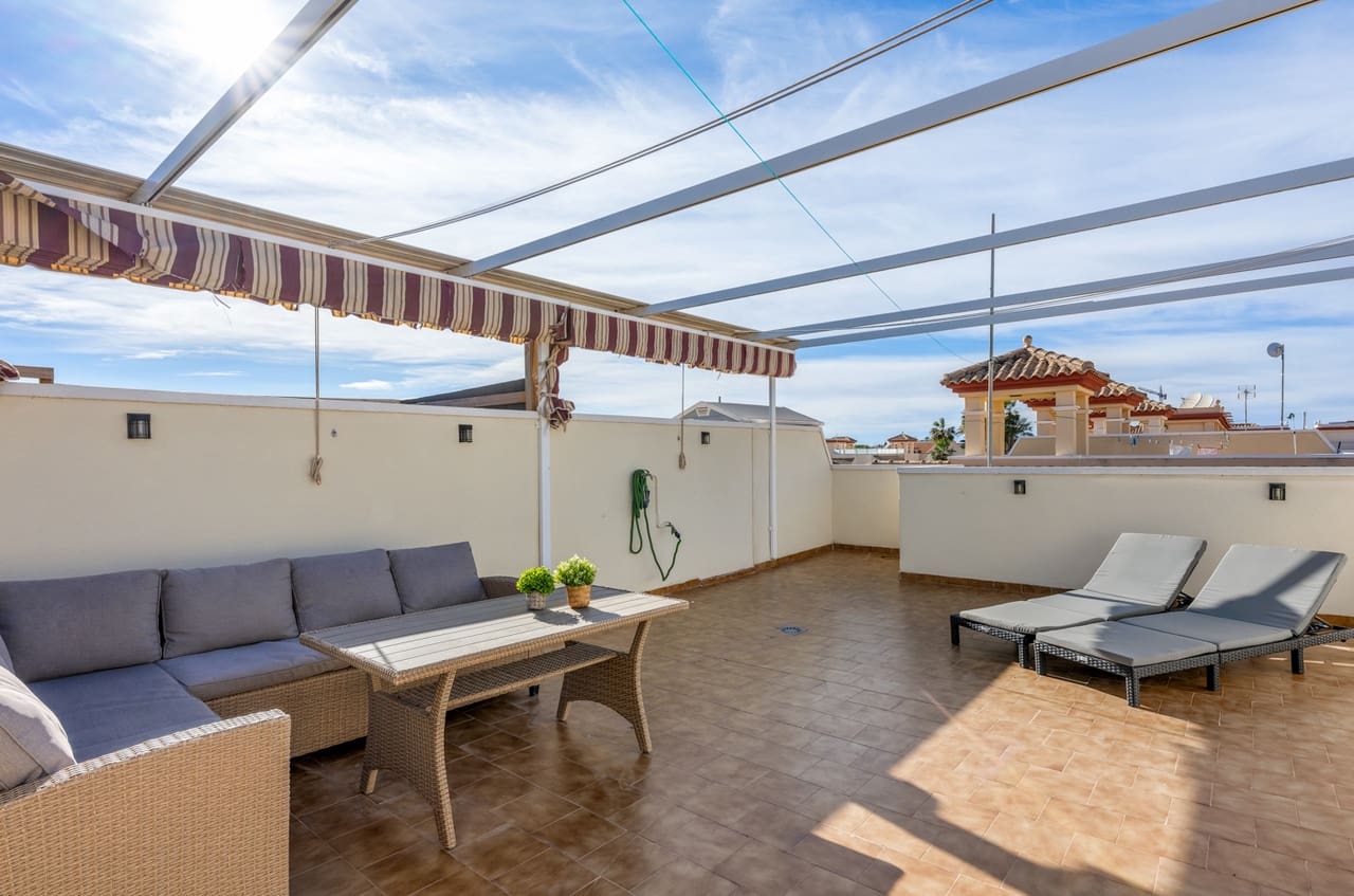3 bedroom Bungalow for sale in San Pedro del Pinatar with pool garage - € 179,500 (Ref: 9478546)