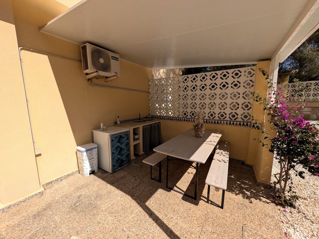 6 bedroom Villa for sale in Orihuela Costa - € 550,000 (Ref: 9481875)