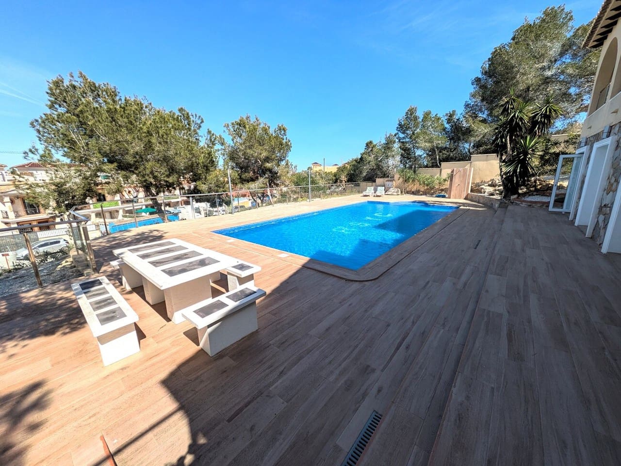 6 bedroom Villa for sale in Orihuela Costa - € 550,000 (Ref: 9481875)