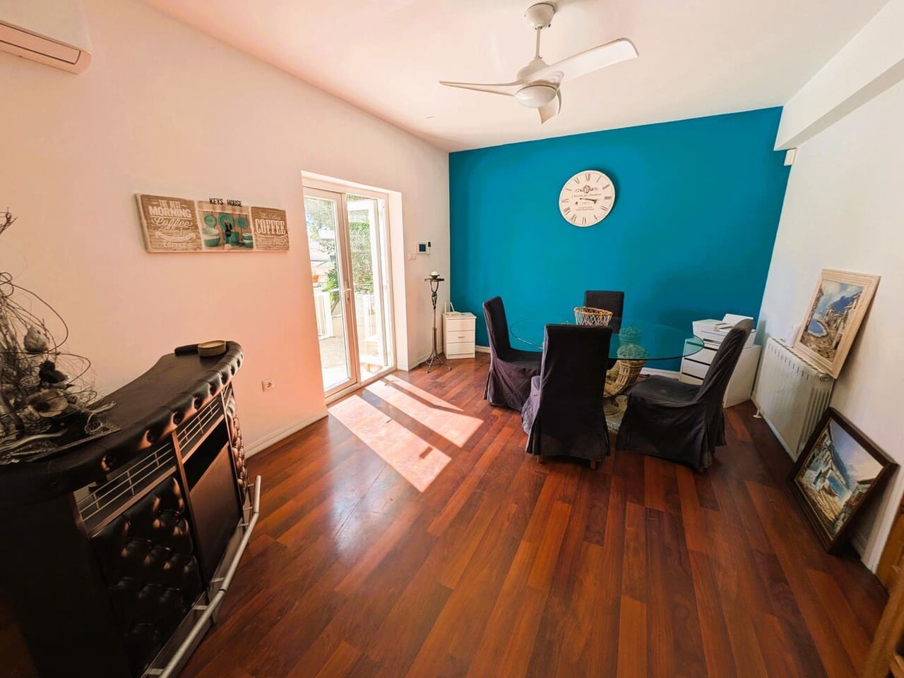 6 bedroom Villa for sale in Orihuela Costa - € 550,000 (Ref: 9481875)