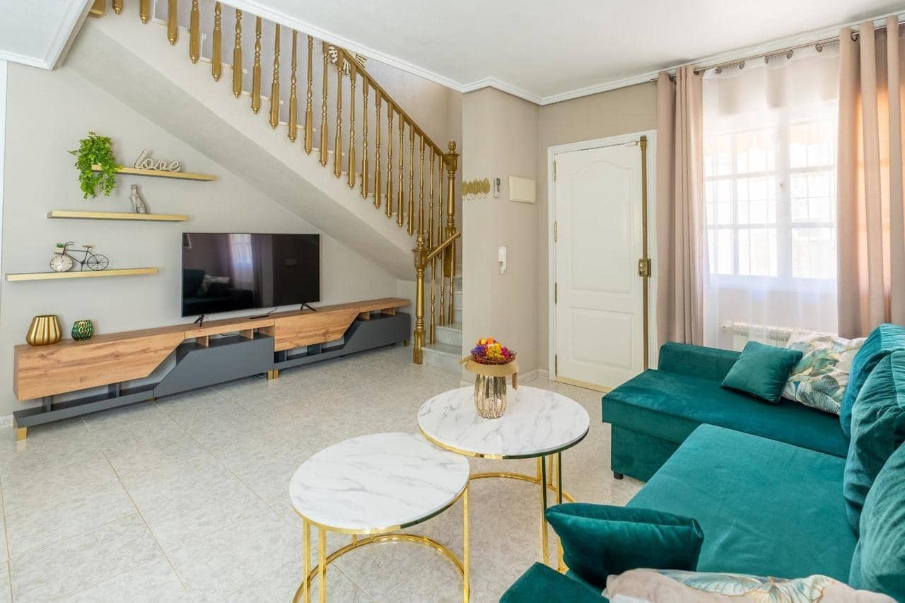 3 soverom Villa til salgs i Torrevieja med svømmebasseng - € 325 000 (Ref: 9483424)