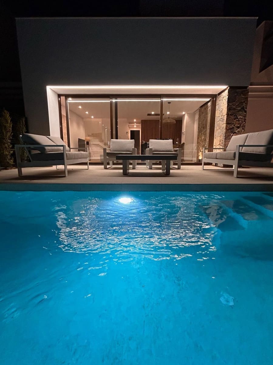 3 bedroom Villa for sale in Torre-Pacheco - € 450,000 (Ref: 9483825)