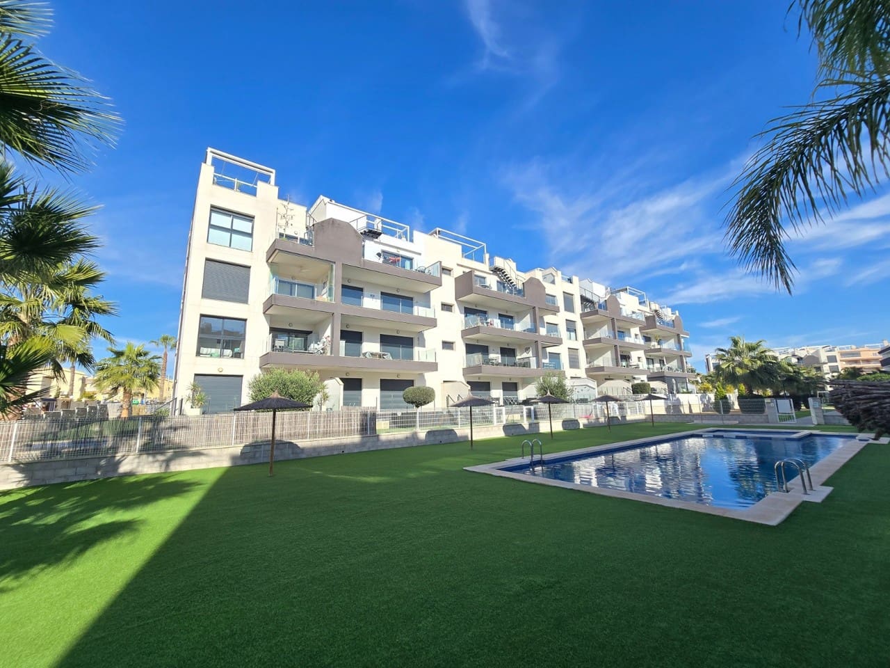 2 Zimmer Apartment zu verkaufen in Orihuela Costa - 335.000 € (Ref: 9488650)