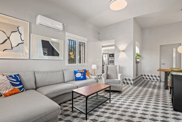 3 soverom Villa til salgs i Elche / Elx med svømmebasseng garasje - € 370 000 (Ref: 9494268)