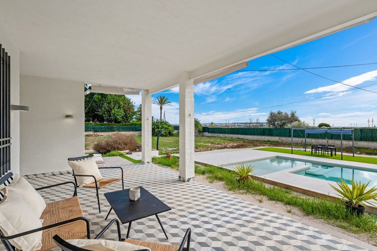 3 soverom Villa til salgs i Elche / Elx med svømmebasseng garasje - € 370 000 (Ref: 9494268)