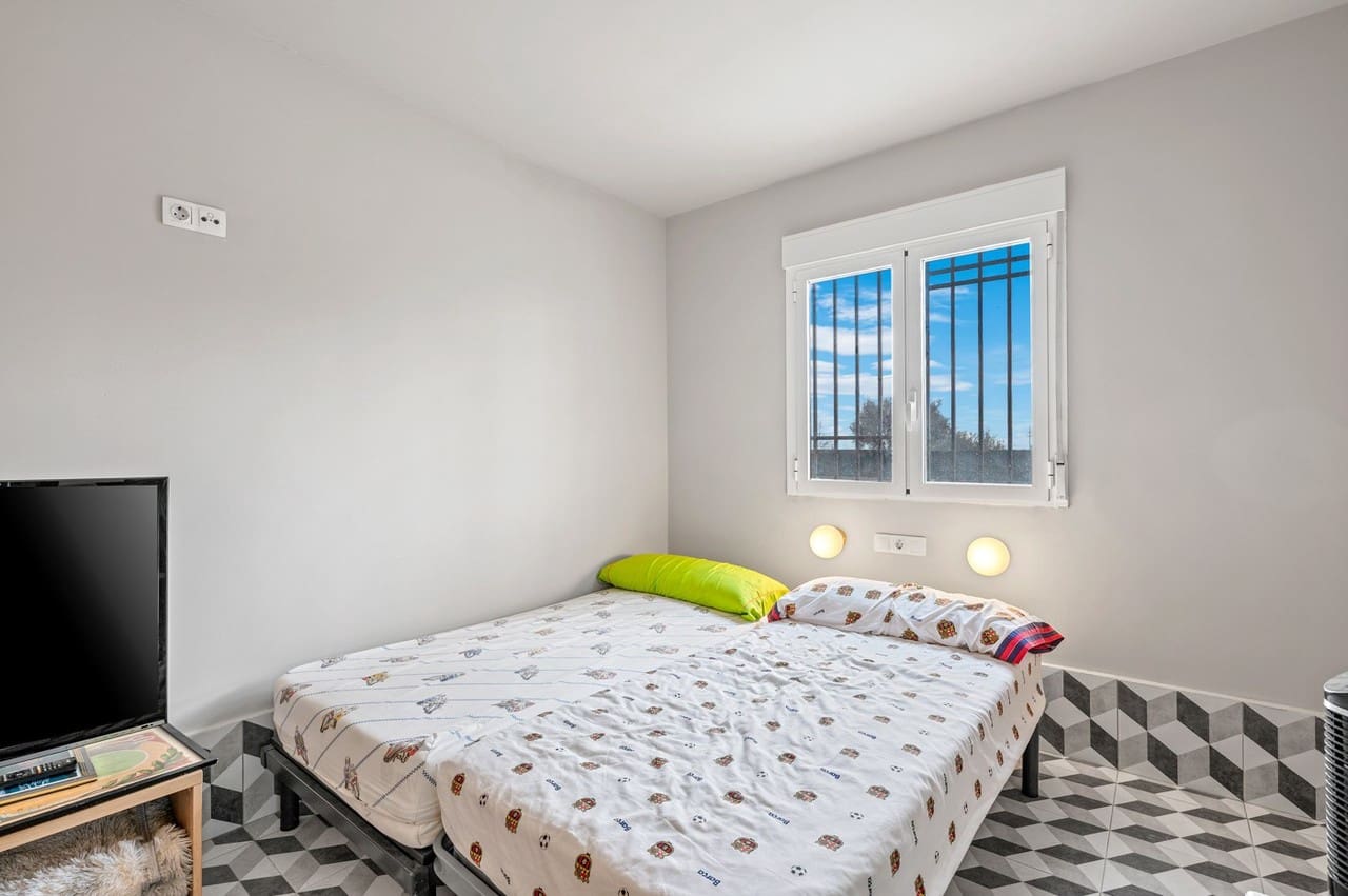 3 soverom Villa til salgs i Elche / Elx med svømmebasseng garasje - € 370 000 (Ref: 9494268)