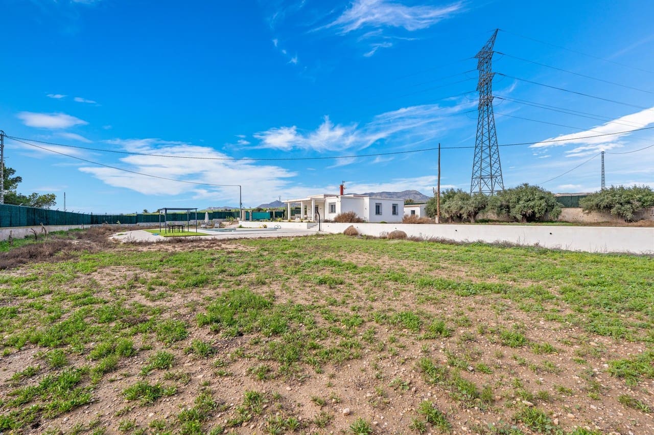 3 soverom Villa til salgs i Elche / Elx med svømmebasseng garasje - € 370 000 (Ref: 9494268)