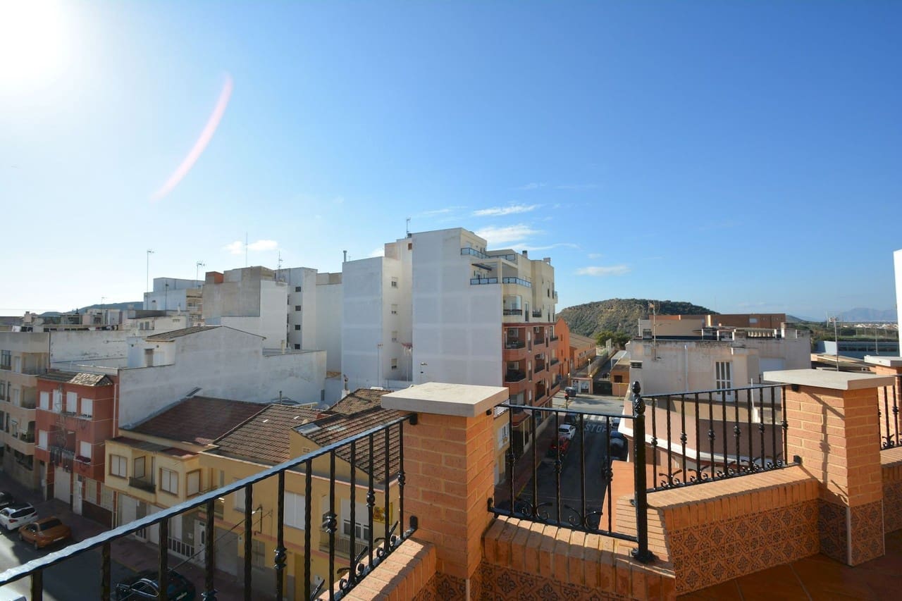 3 bedroom Penthouse for sale in Guardamar del Segura - € 243,500 (Ref: 9498046)