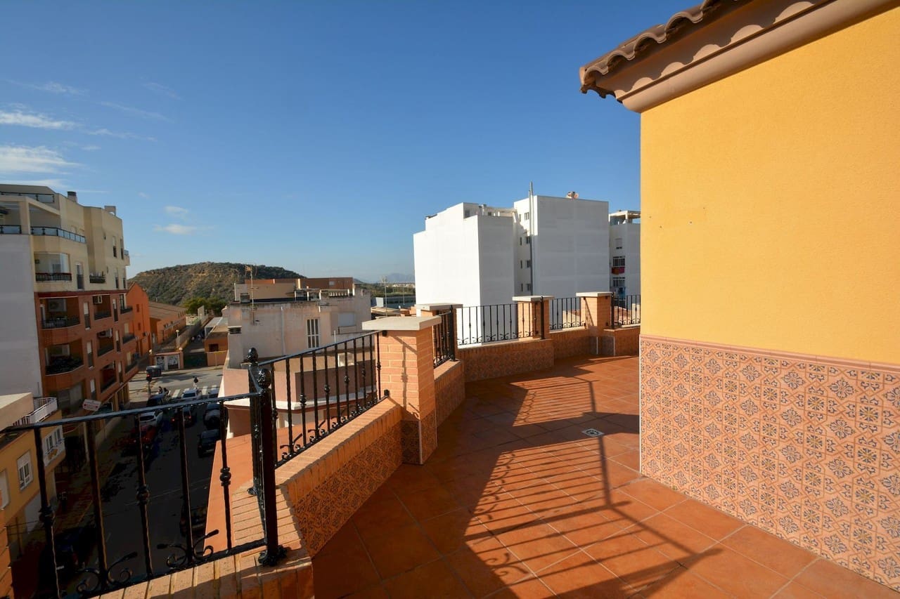 3 bedroom Penthouse for sale in Guardamar del Segura - € 243,500 (Ref: 9498046)