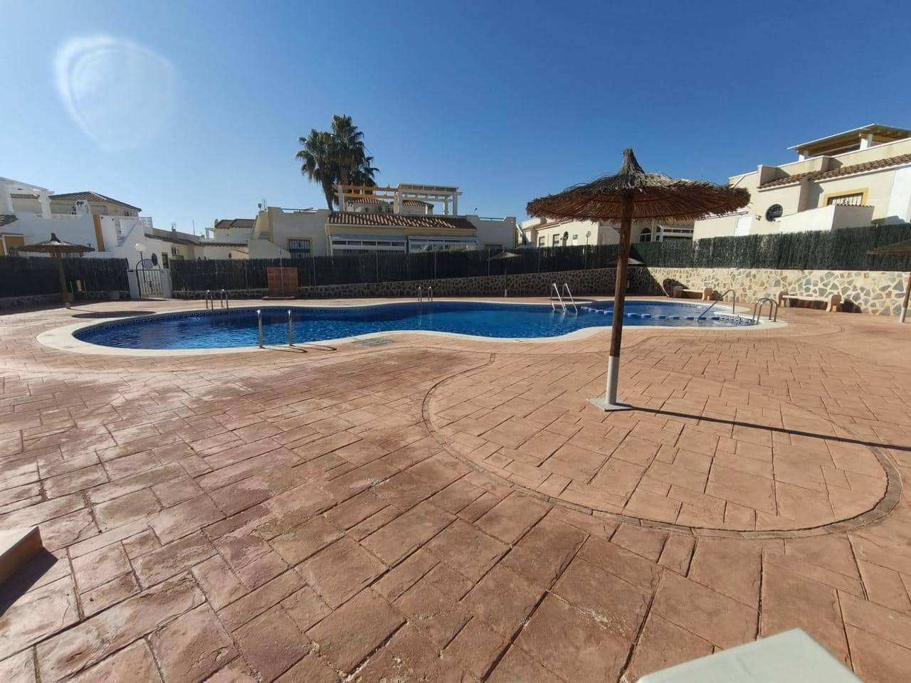 Casa de 3 habitaciones en Orihuela Costa en venta con piscina - 210.000 € (Ref: 9498047)