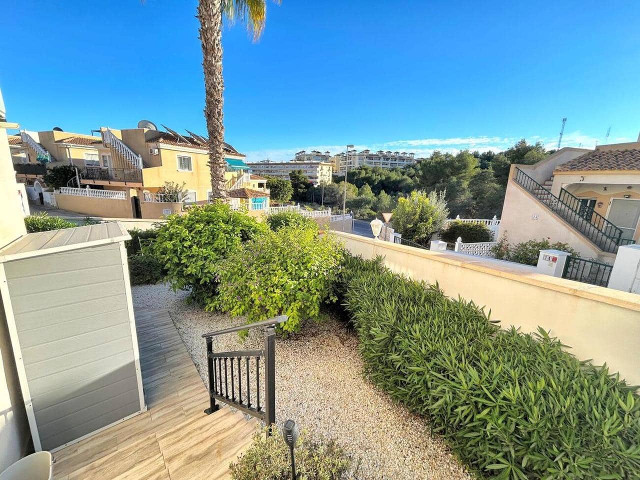 4 bedroom Townhouse for sale in Villamartin - € 249,900 (Ref: 9499638)