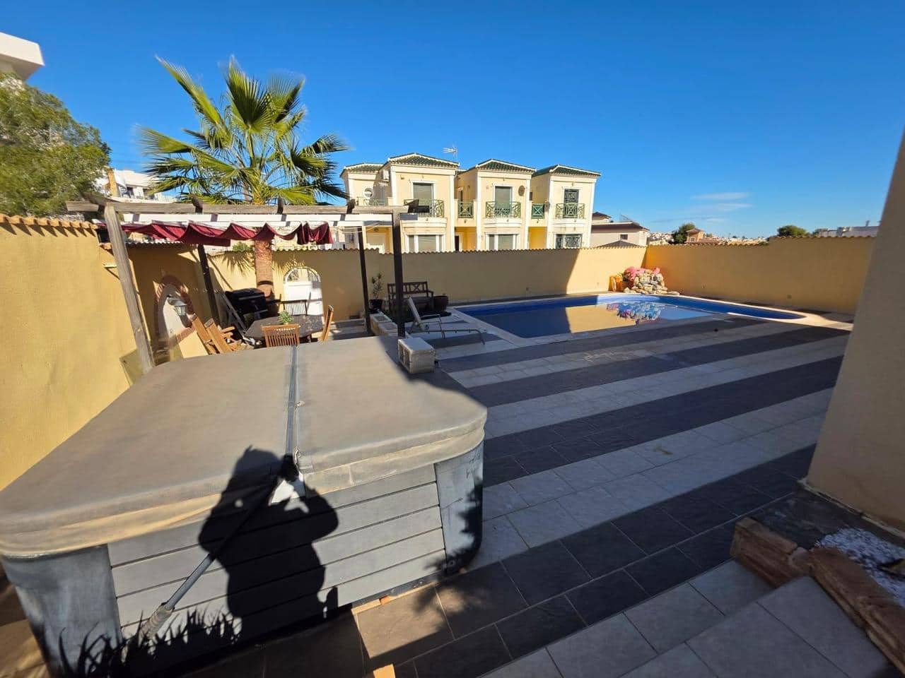4 camera da letto Villa in vendita in Orihuela Costa con piscina - 347.900 € (Rif: 9503828)
