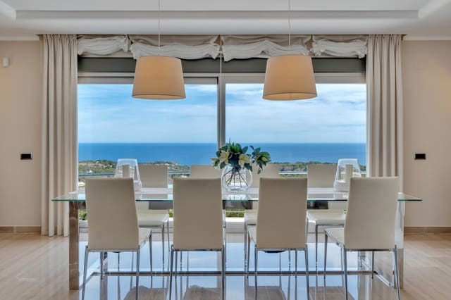 4 soveværelse Villa til salg i Benissa med swimmingpool - € 1.800.000 (Ref: 9503838)