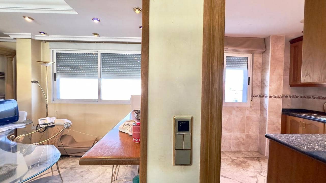 2 makuuhuone Kattohuoneisto myytävänä paikassa Torrevieja - 249 900 € (Ref: 9508361)