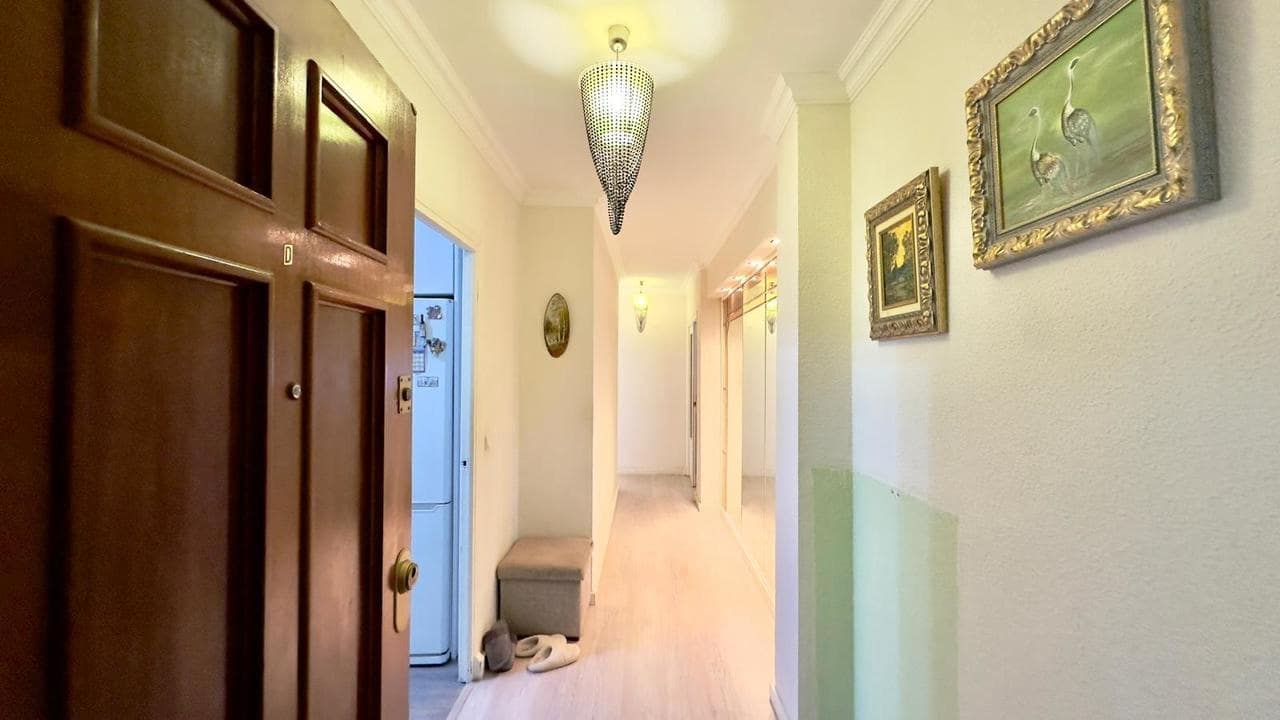 4 bedroom Apartment for sale in Torrevieja with pool - € 199,900 (Ref: 9508371)